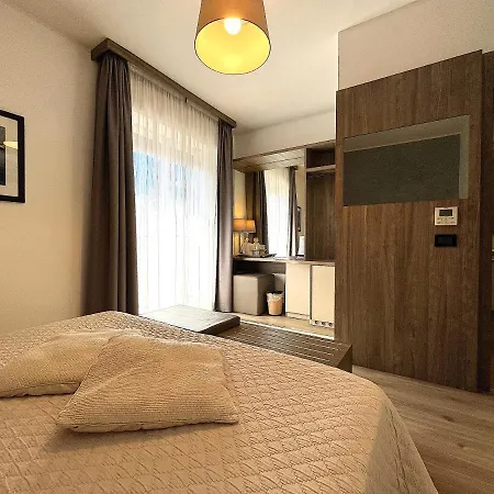 酒店 蕾佳娜酒店 3*