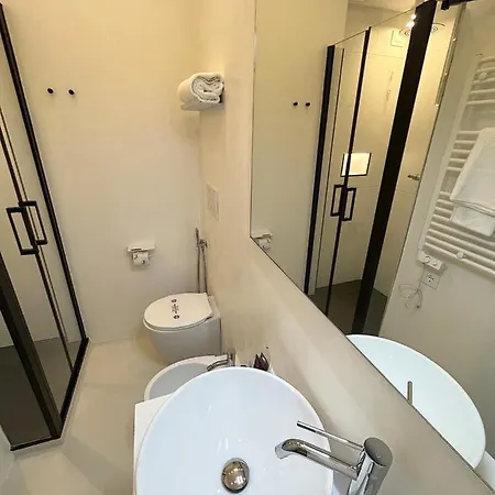 酒店 蕾佳娜酒店 3*