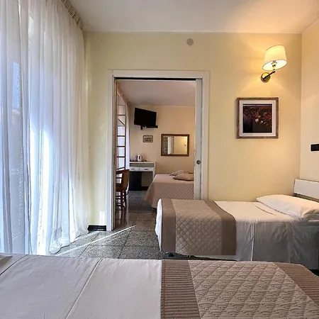 Hotel Regina 3*
