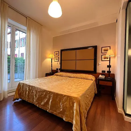 蕾佳娜酒店 格拉多