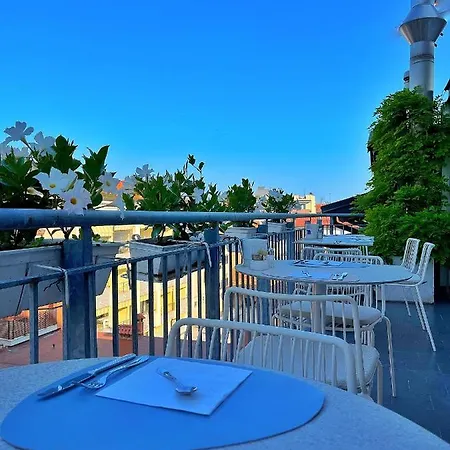 蕾佳娜酒店 酒店 格拉多