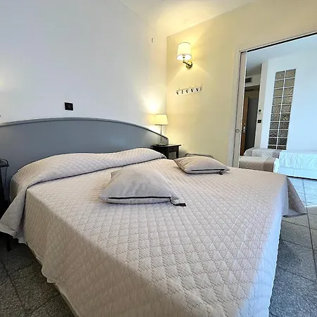 Regina Hotel