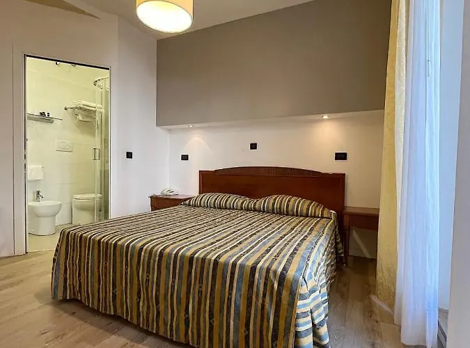 Regina فندق غرادو